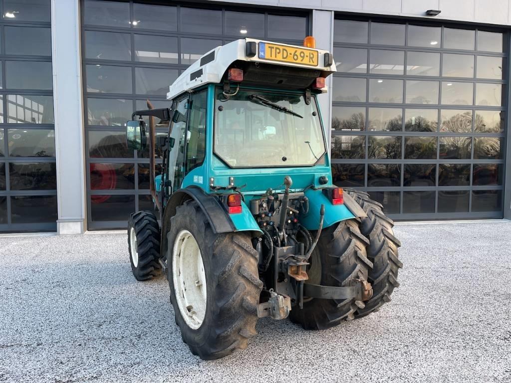 Fendt 208 F Traktori
