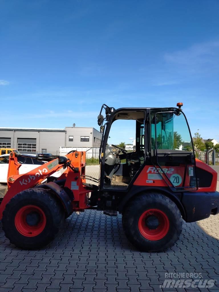 Kubota R 082 Utovarivači na točkove