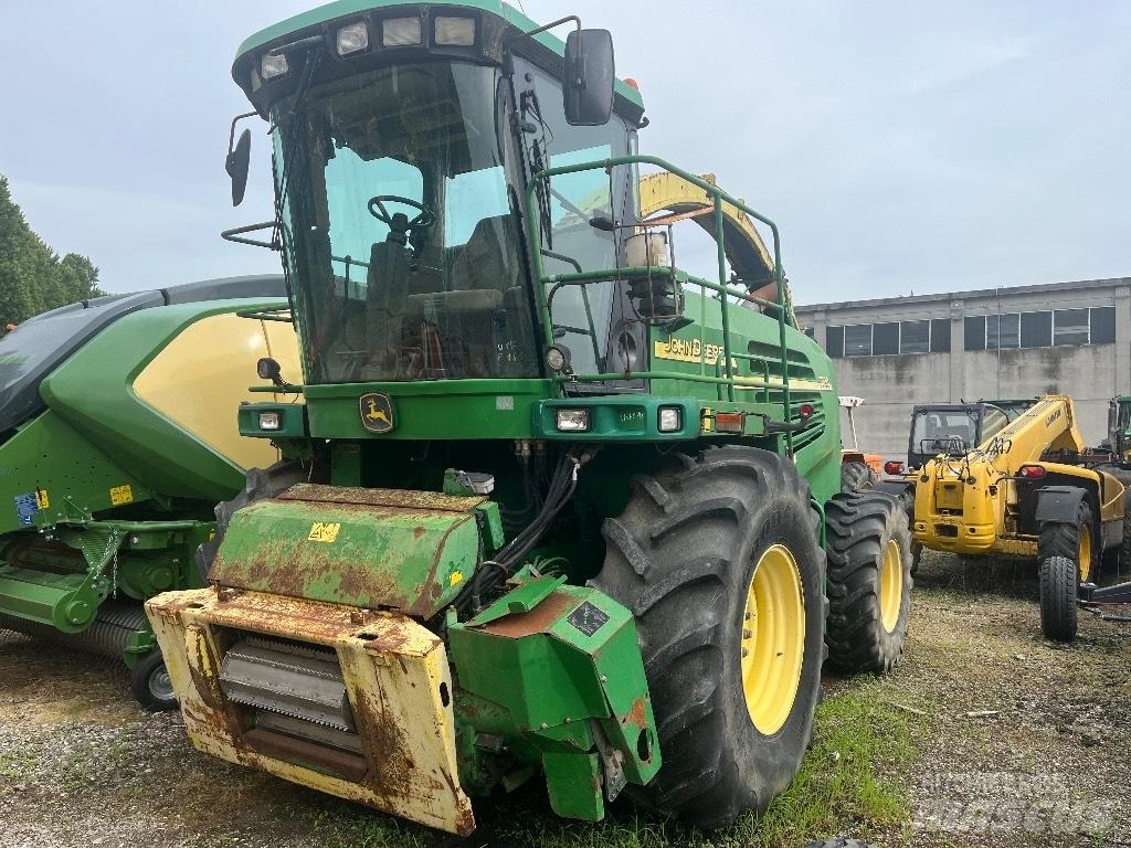 John Deere 7700 Mašine za stočnu hranu sa sopstvenim pogonom