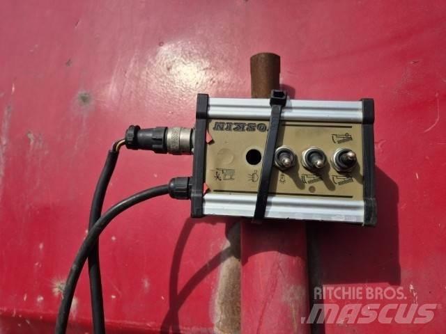 Peecon CAR 260 L Kiper prikolice