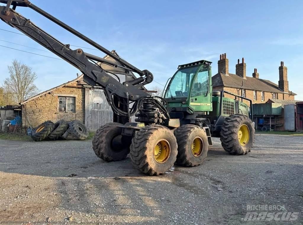 John Deere 1470 D Harversteri