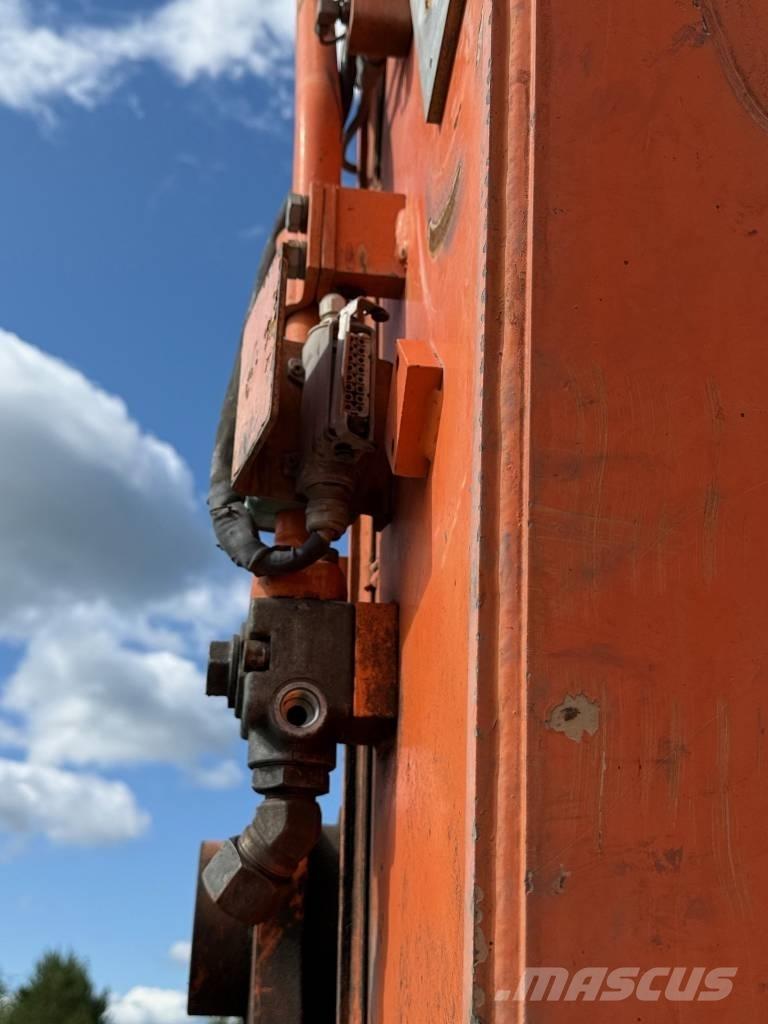 Doosan DX 235 LC Bageri guseničari