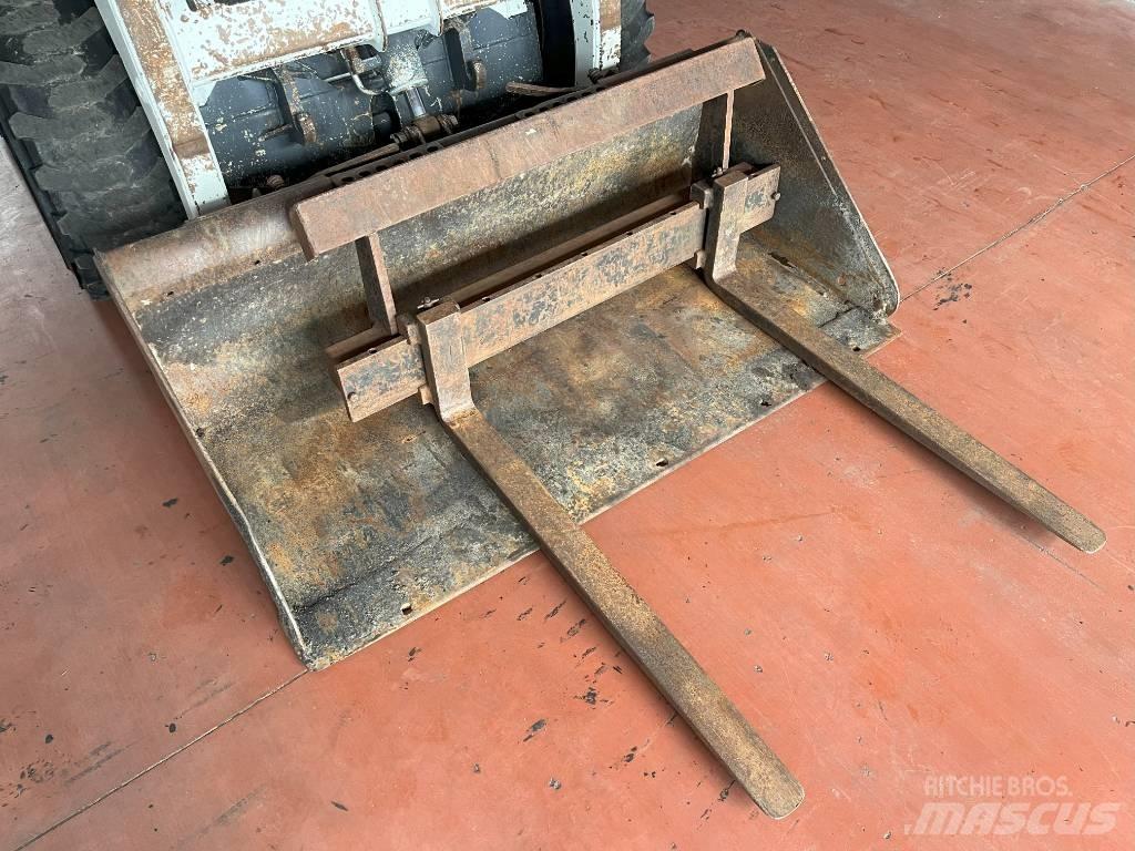 Bobcat 853 Skid steer mini utovarivači