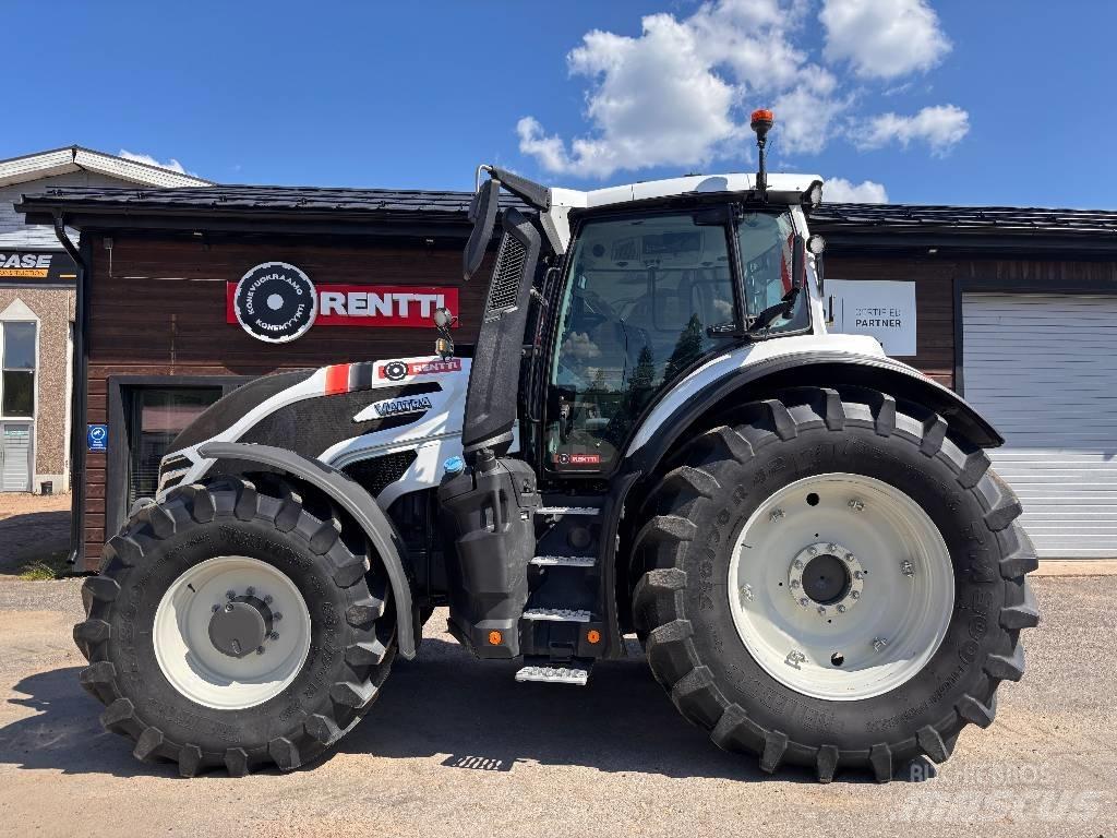 Valtra Q 305 Traktori