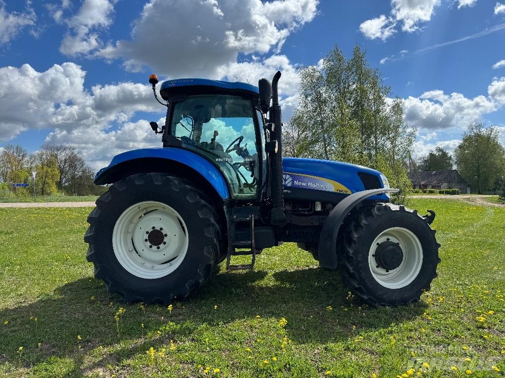 New Holland T 6070 Traktori