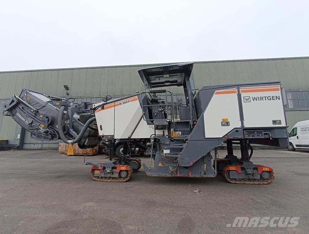 Wirtgen W200Fi Mašine za betonsku galanteriju
