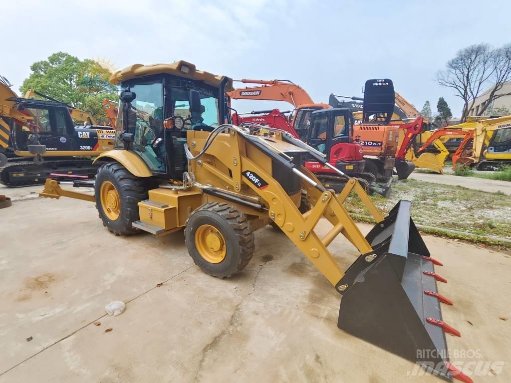 CAT 420F Rovokopači
