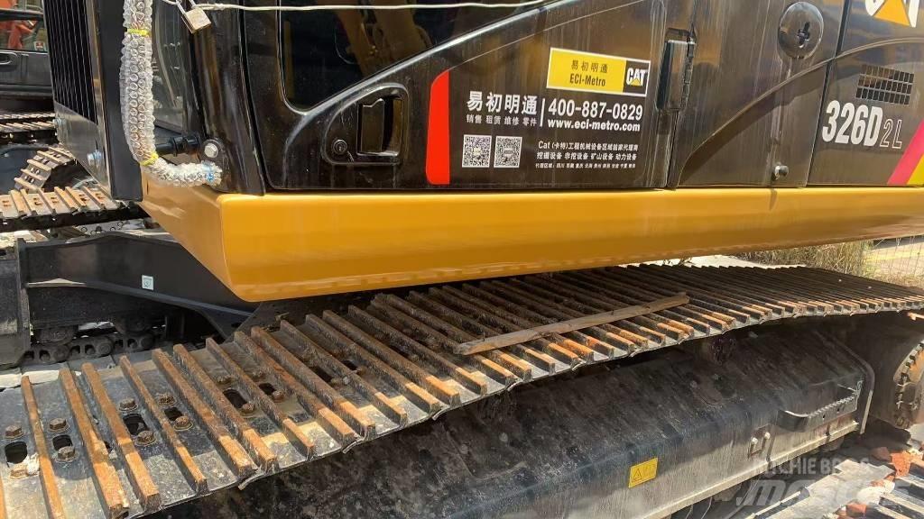 CAT 326D Bageri guseničari