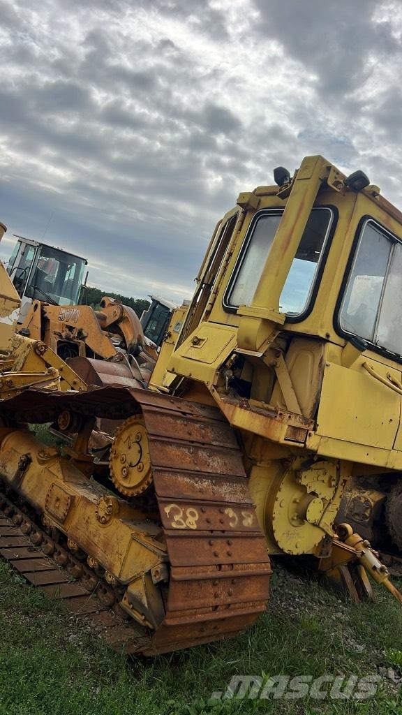 CAT D 4 H Kabine i unutrašnjost