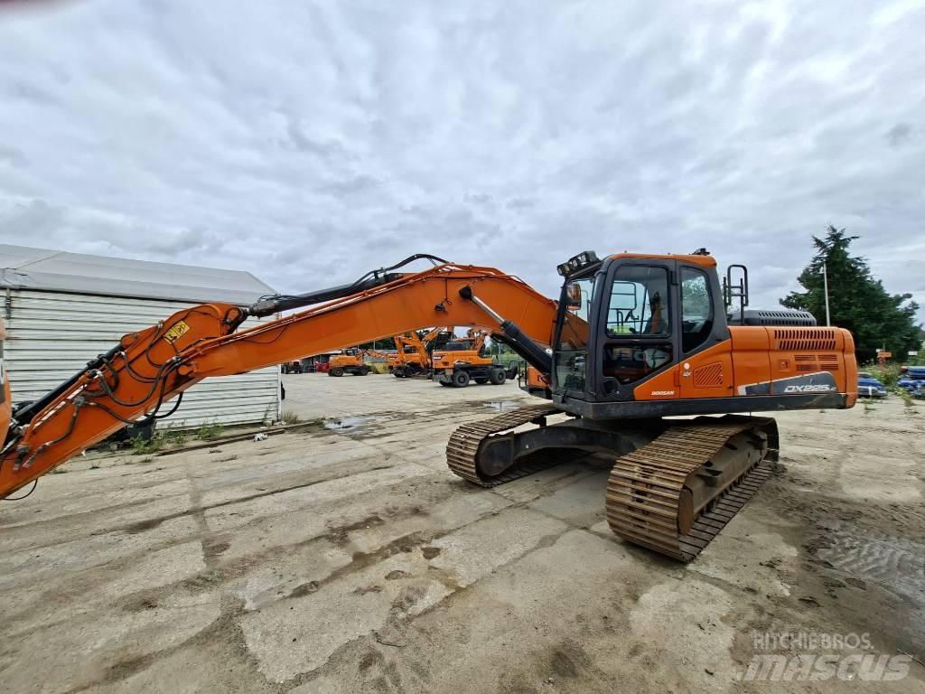 Doosan DX 225 LC-5 Bageri guseničari
