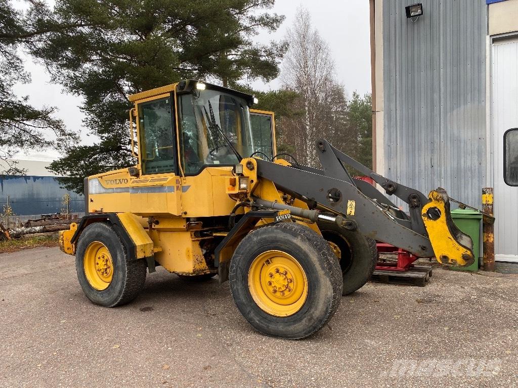 Volvo BM L 50 Višenamenski utovarivači