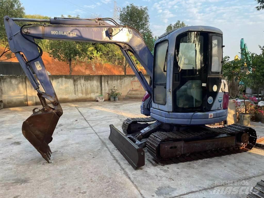 Komatsu PC 50 UU Mini bageri < 7t