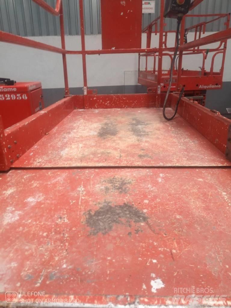 Haulotte Compact 12 Makazaste platforme