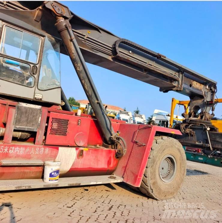 Kalmar DRD 450 Dohvatni viljuškari