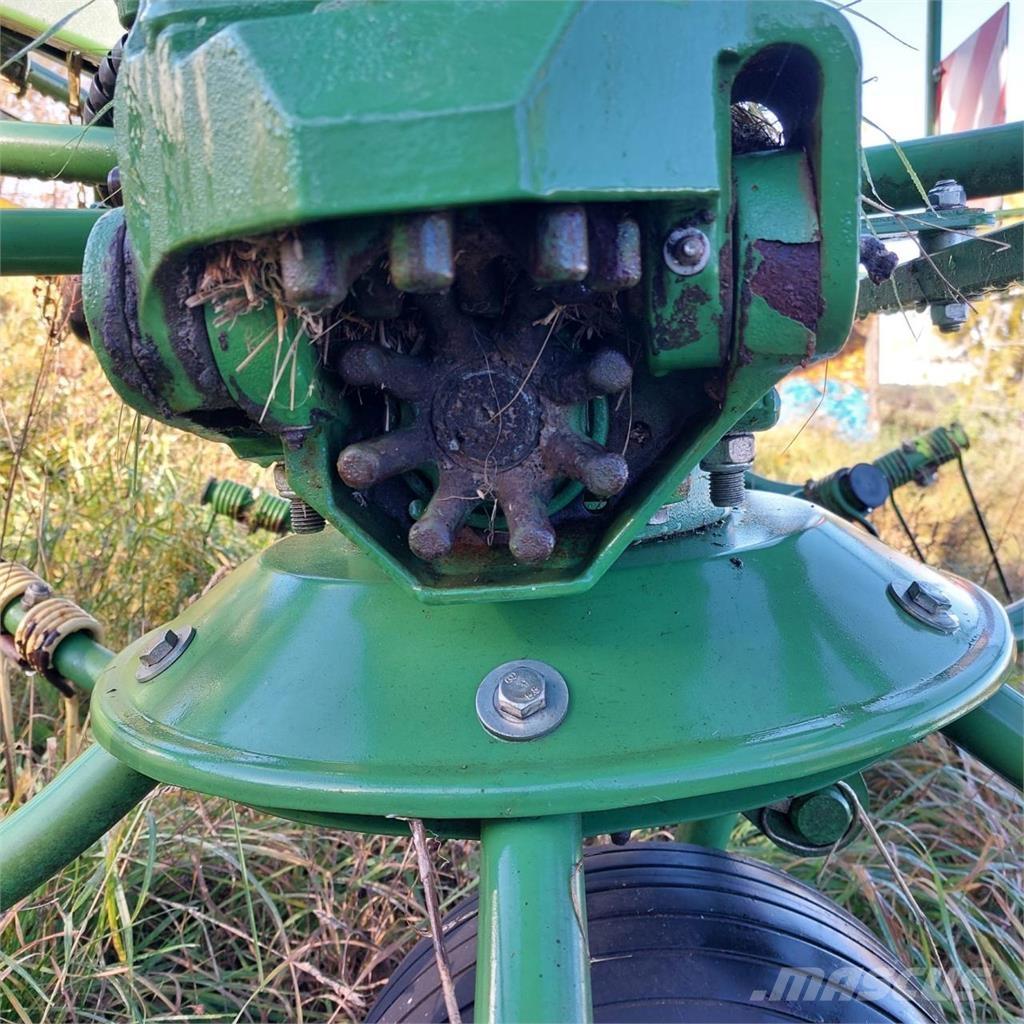 Krone KW 8.82/8 Okretači i sakupljači sena