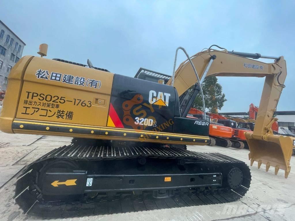 CAT CAT320 D2 Bageri guseničari