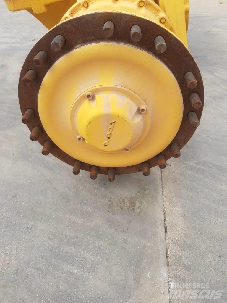 Volvo L120F G H Osovine