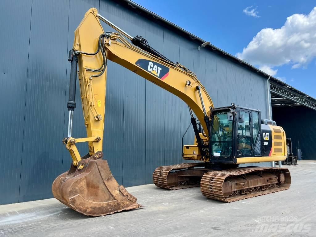 CAT 323F L Bageri guseničari