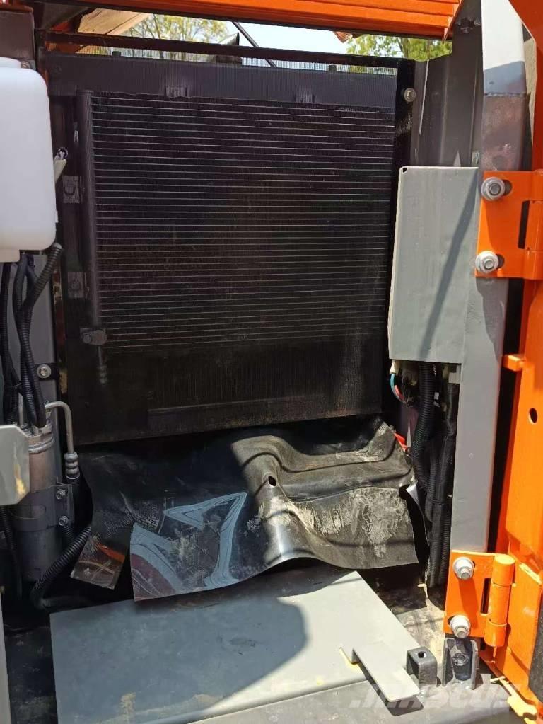 Hitachi ZX 70 Midi bageri 7t – 12t