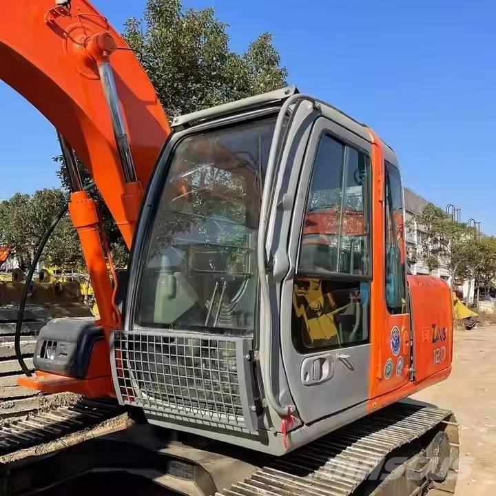 Hitachi ZX120 Bageri guseničari