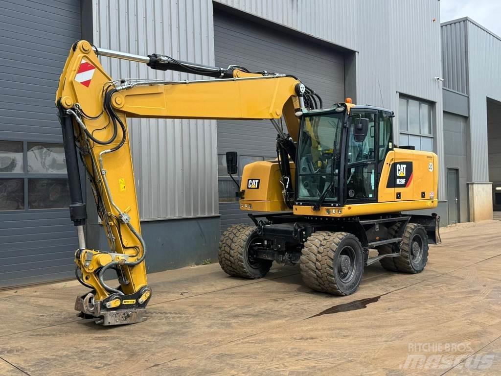 CAT M320F Bageri točkaši