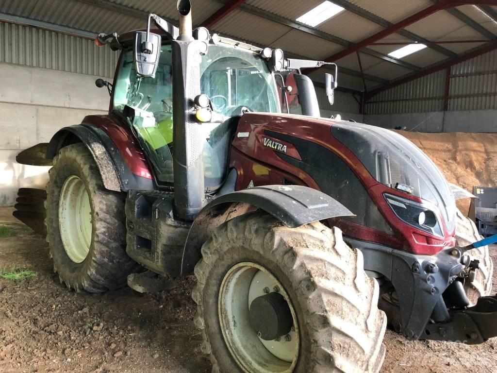 Valtra T174EA Traktori
