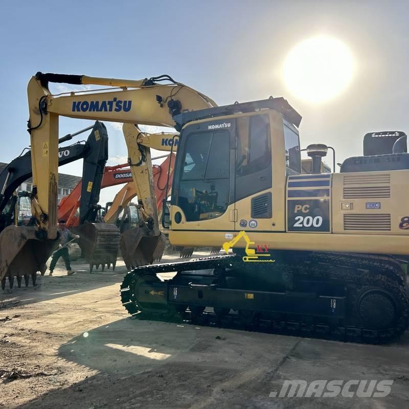 Komatsu PC 200-8 Bageri guseničari