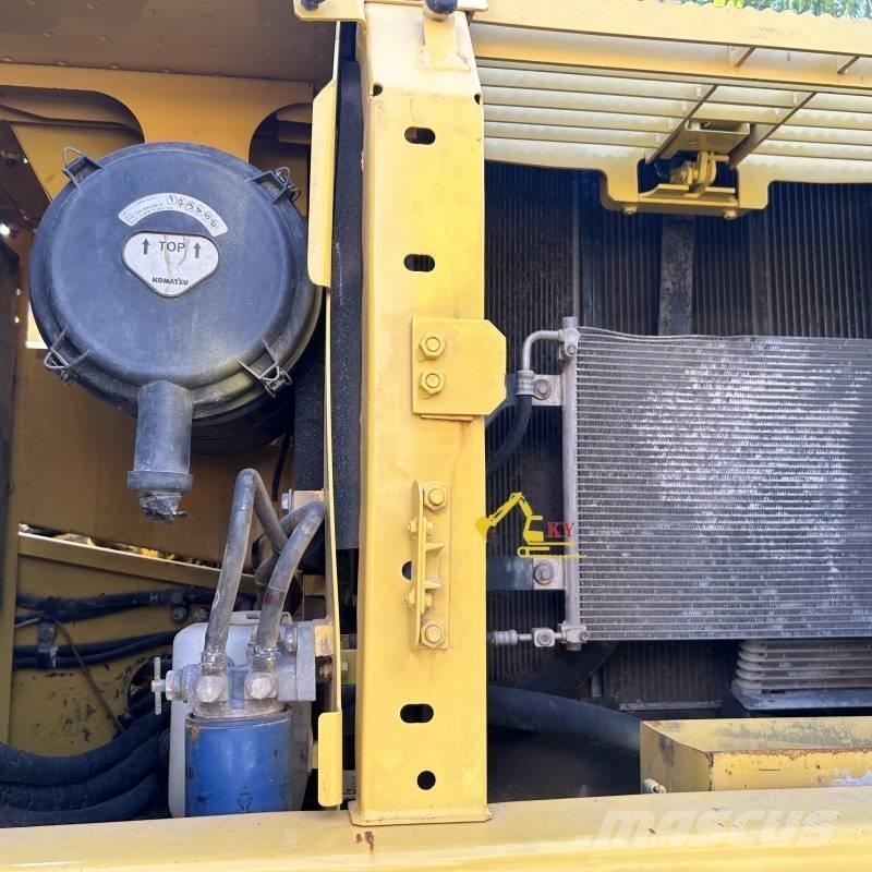 Komatsu PC 200-8 Bageri guseničari