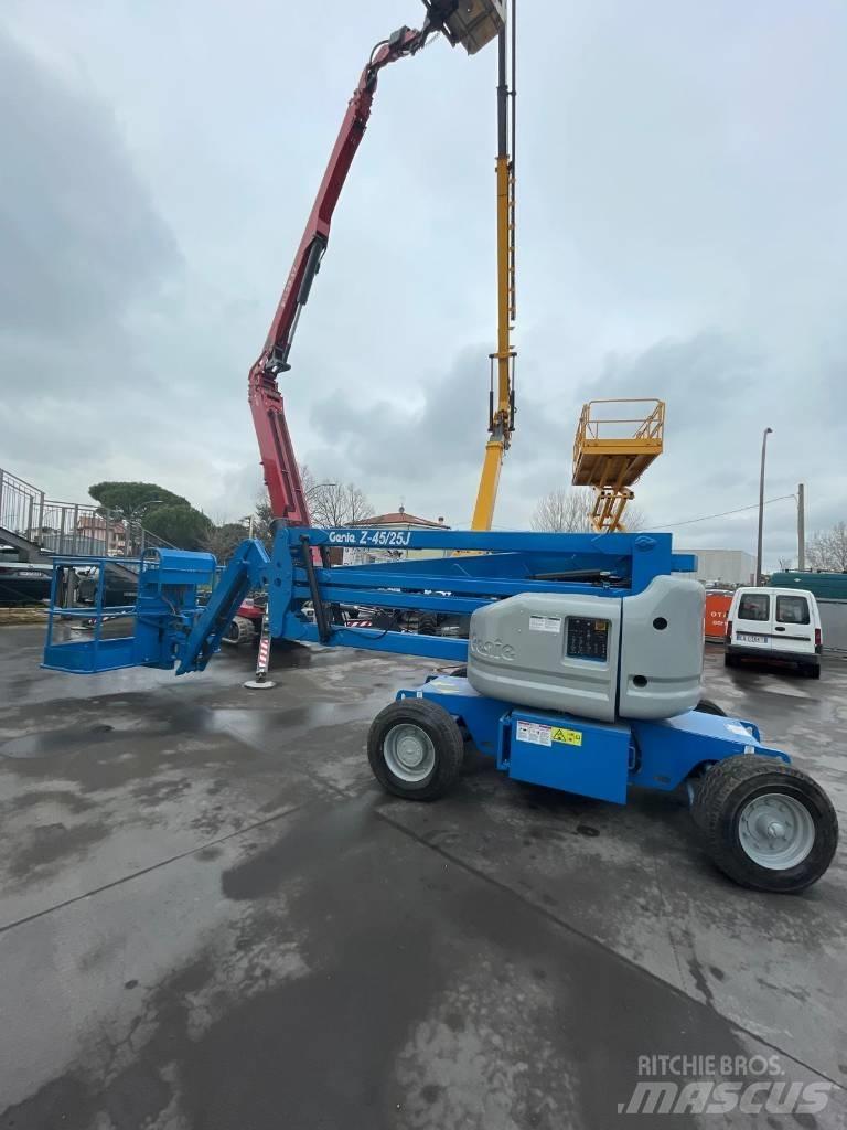 Genie Z 45/25 BI Zglobne podizne platforme