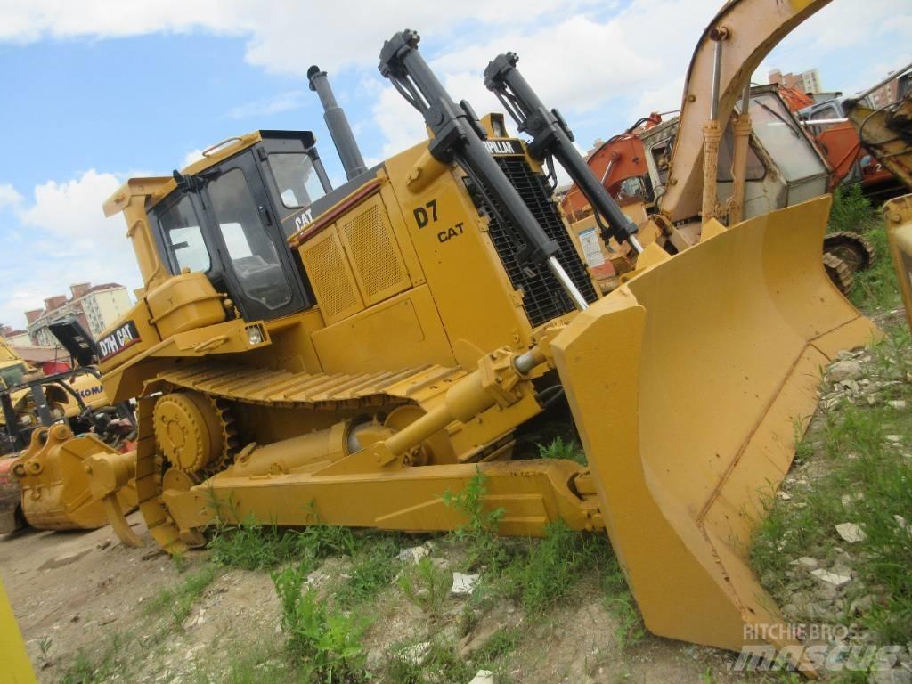 CAT D 7 H Buldožeri guseničari