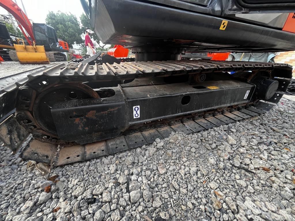 Hitachi ZX 70 Midi bageri 7t – 12t
