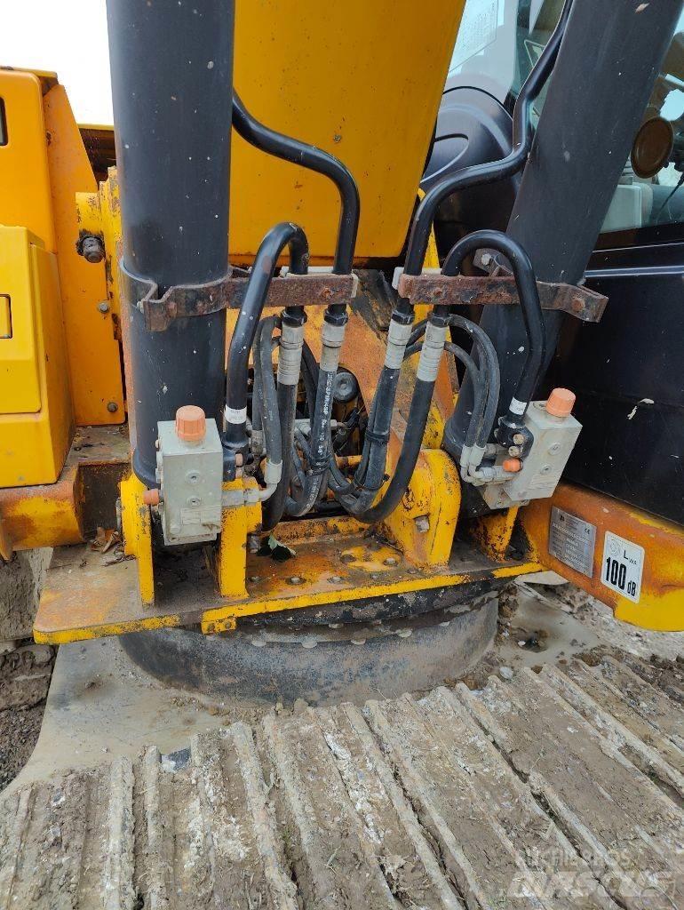 JCB JS 160 LC Bageri guseničari