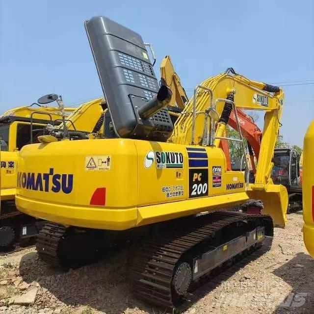 Komatsu PC 200-8 Midi bageri 7t – 12t