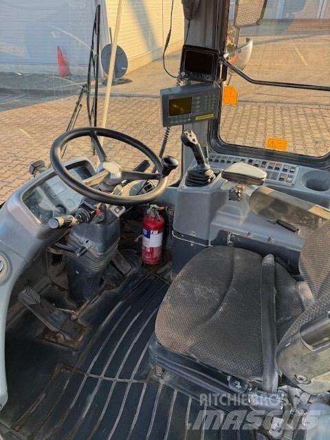 Doosan DL 420-3 CAB Kabine i unutrašnjost