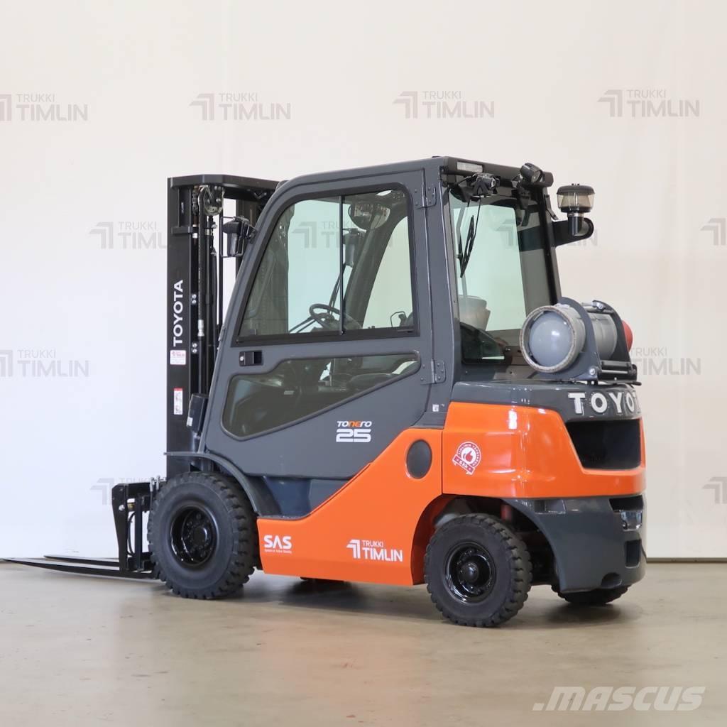 Toyota 02-8FGF25 Plinski viljuškari