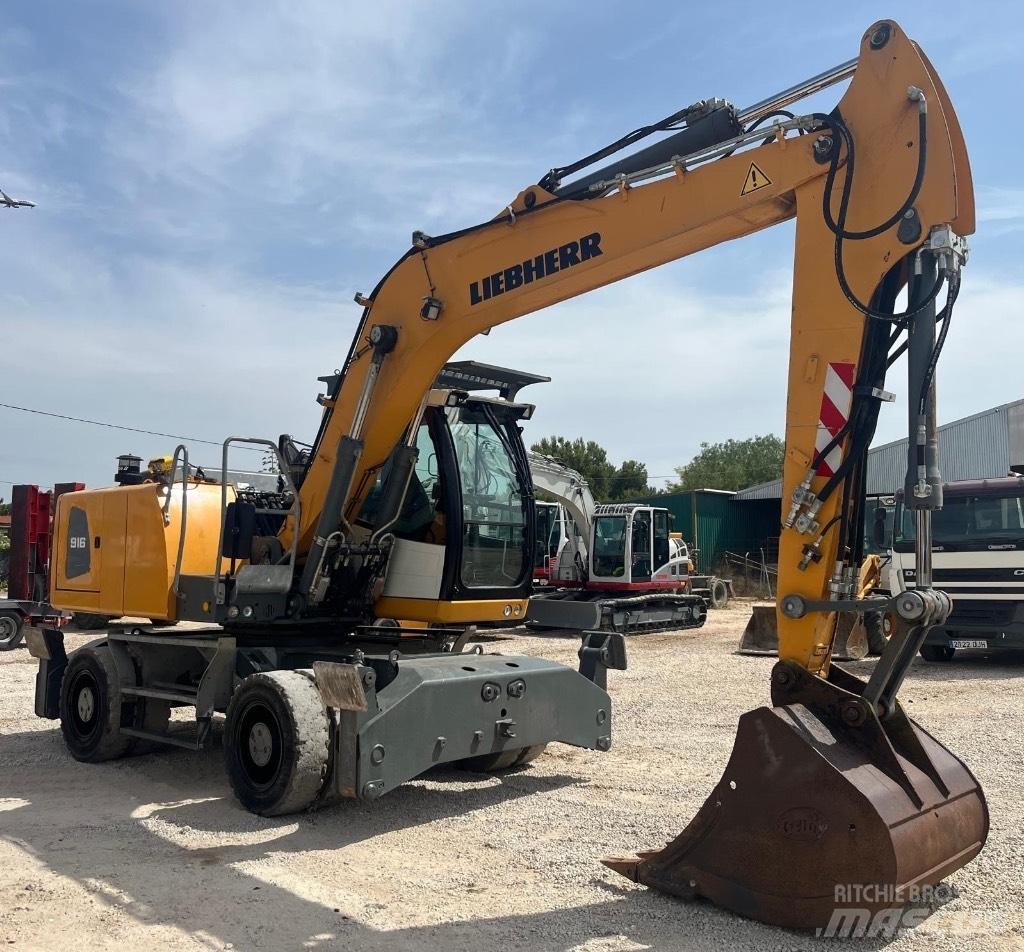 Liebherr A 916 Bageri točkaši