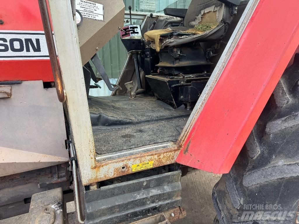 Massey Ferguson 2720 Traktori