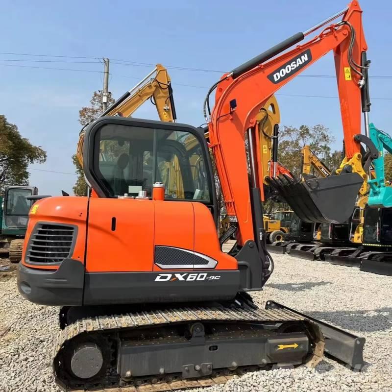 Hitachi 60 Bageri guseničari