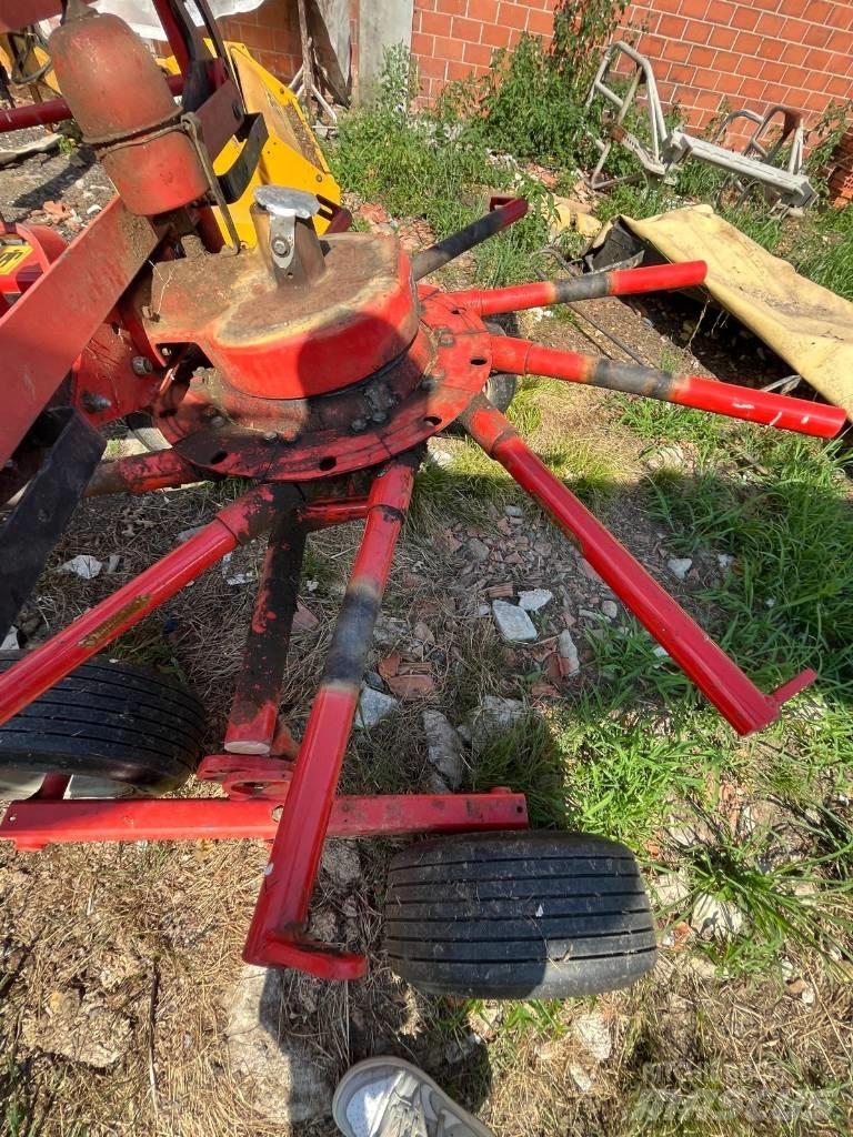Kuhn GA3801 GM Okretači i sakupljači sena