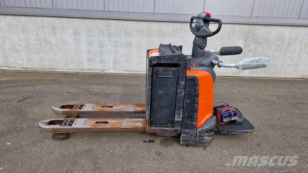 BT LPE 250 Električni viljuškari