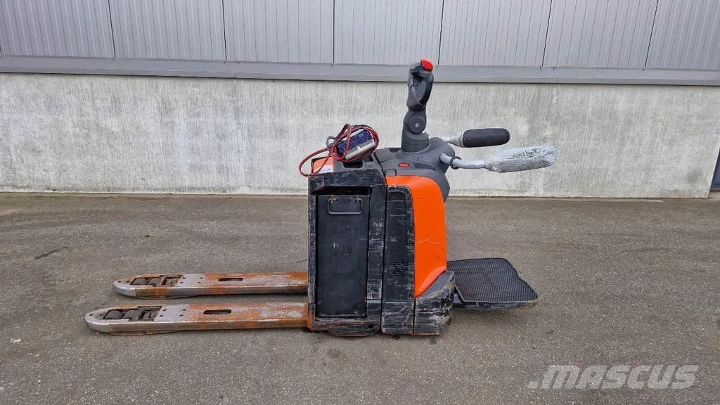 BT LPE 250 Električni viljuškari