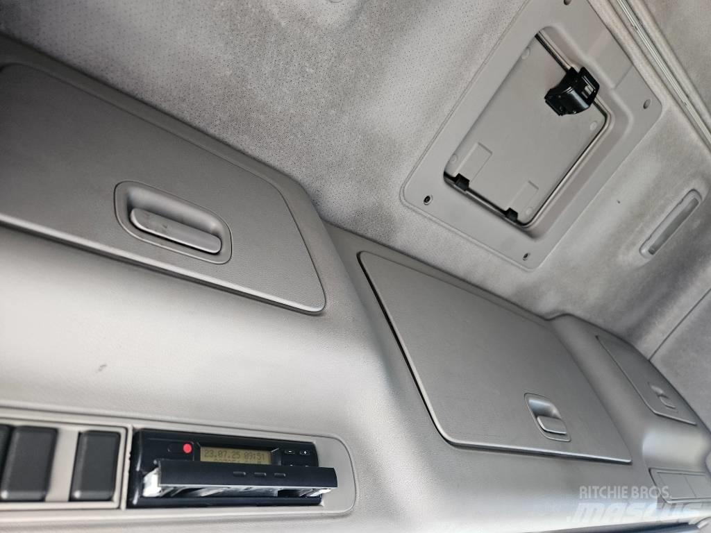 Volvo FH12 460 Rol kiper kamioni sa kukom za podizanje tereta
