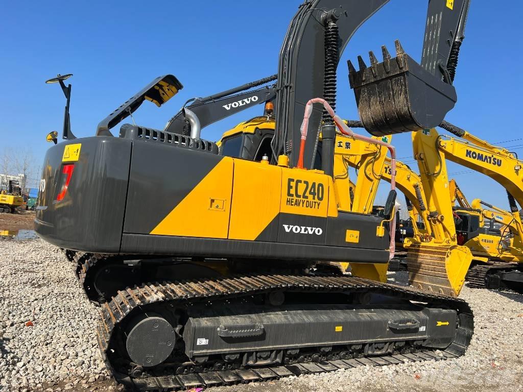 Volvo EC240DL Bageri guseničari