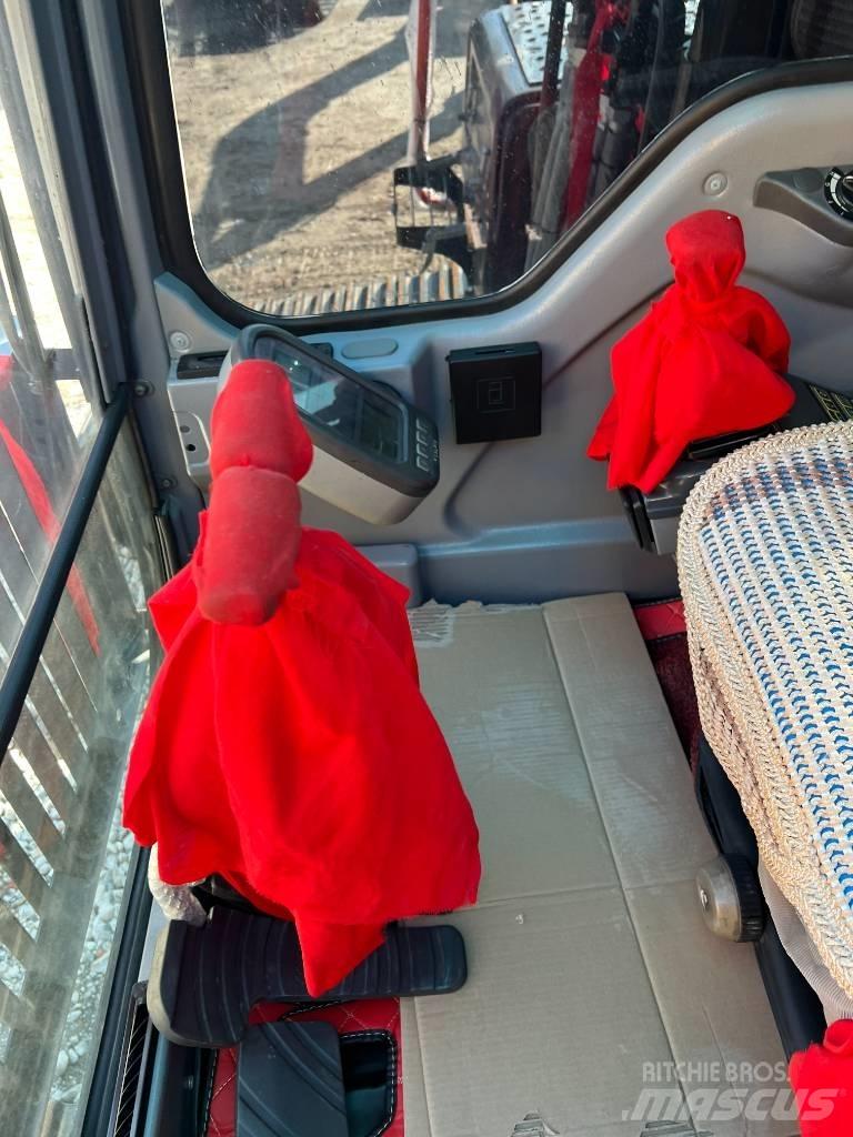 Volvo EC240DL Bageri guseničari