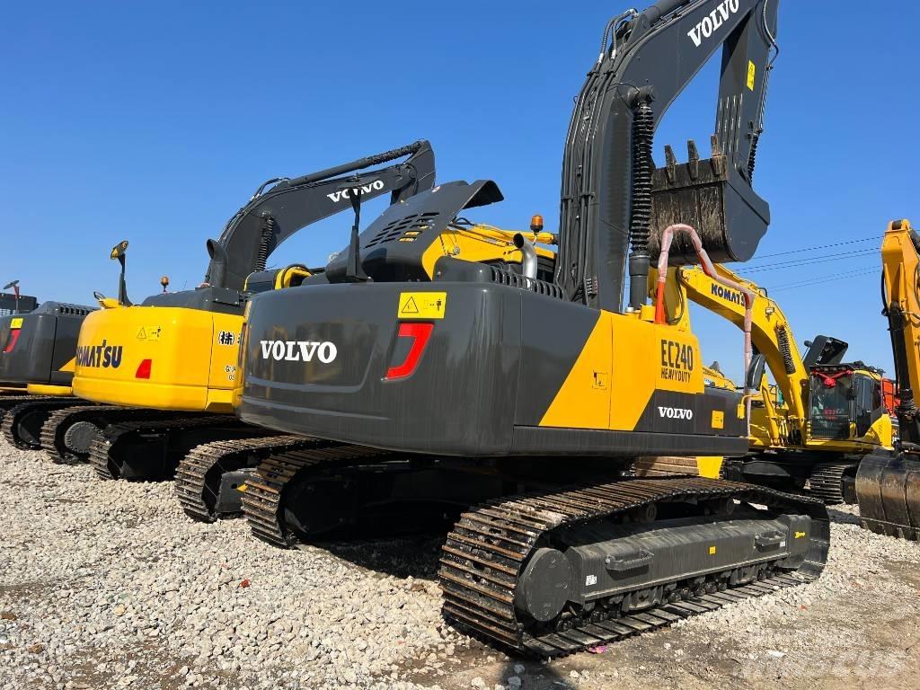 Volvo EC240DL Bageri guseničari