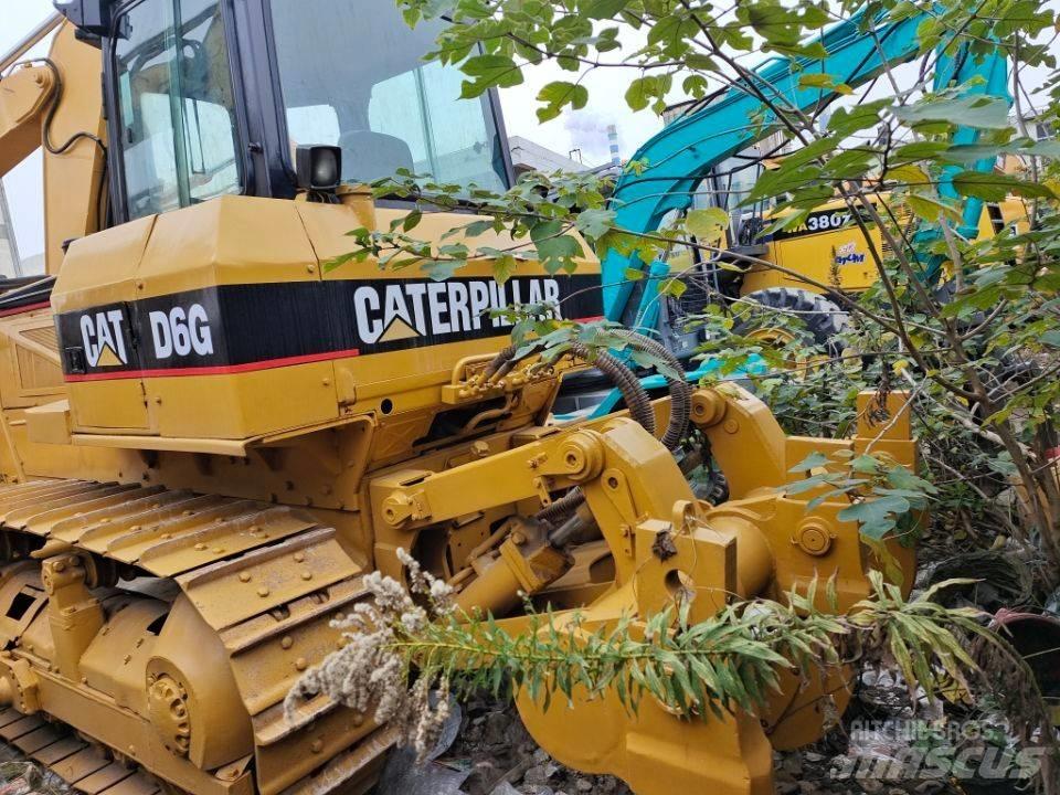 CAT D6G Buldožeri guseničari