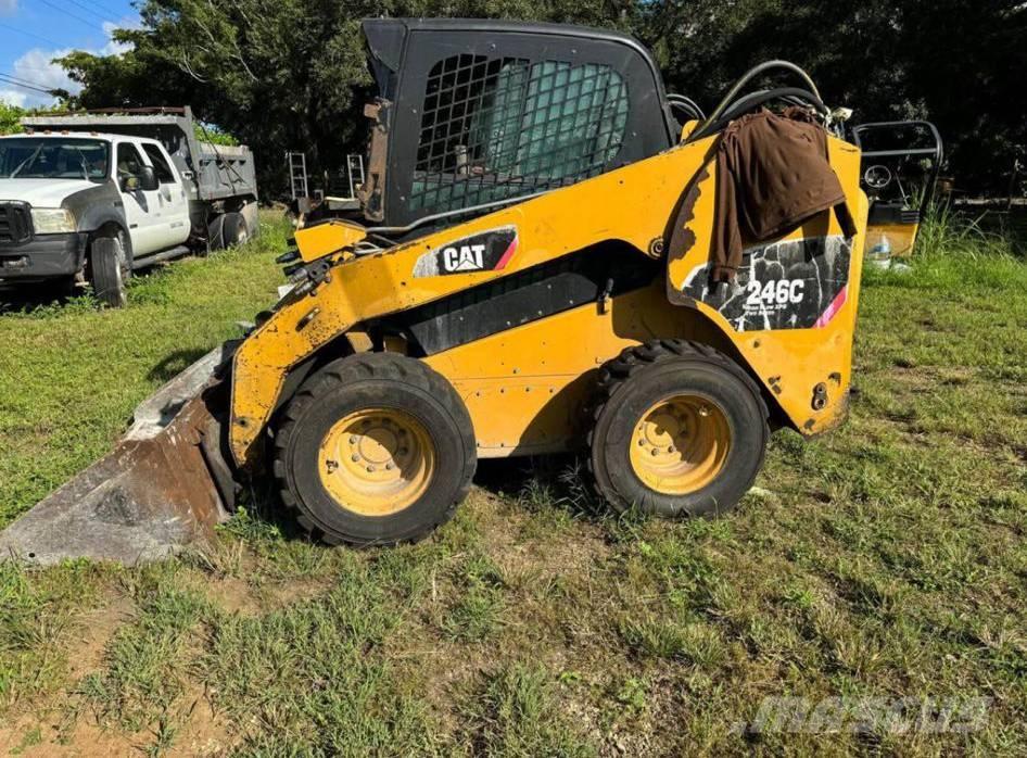 CAT 246 C Skid steer mini utovarivači