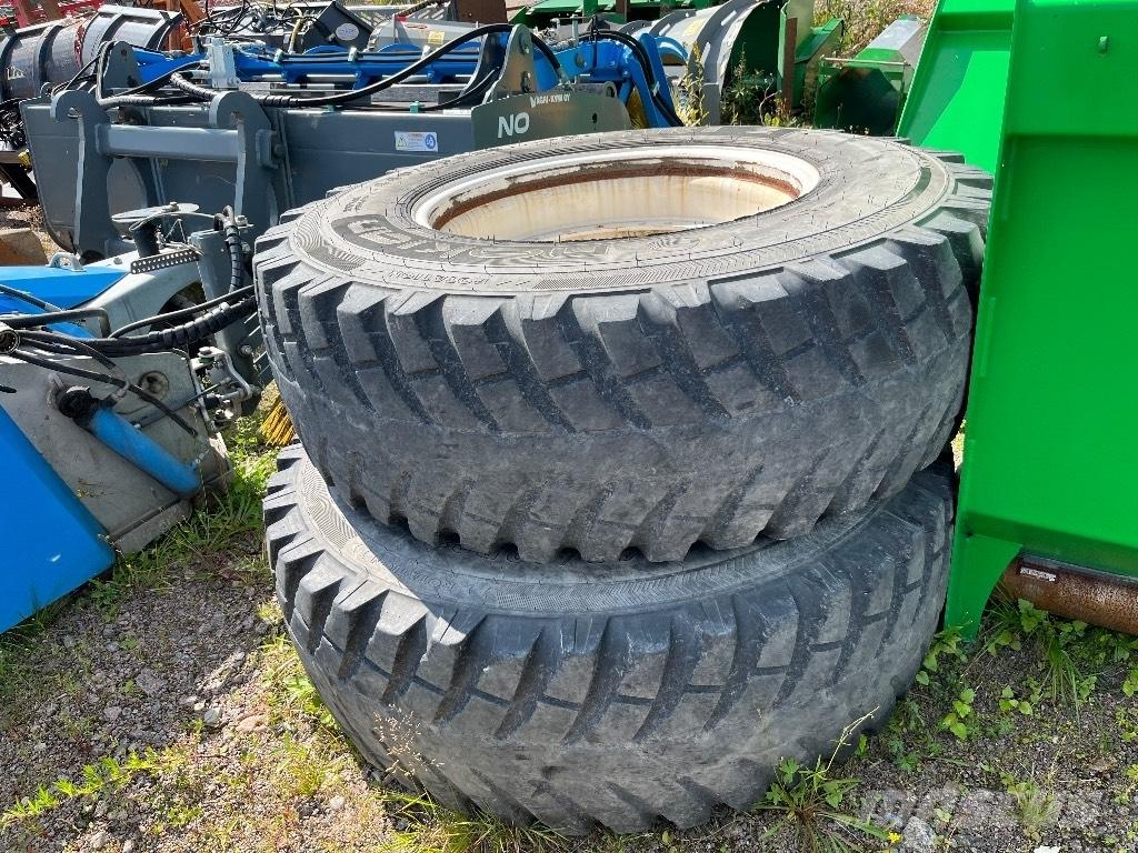 Nokian 16.9 R28 Gume, točkovi i felne