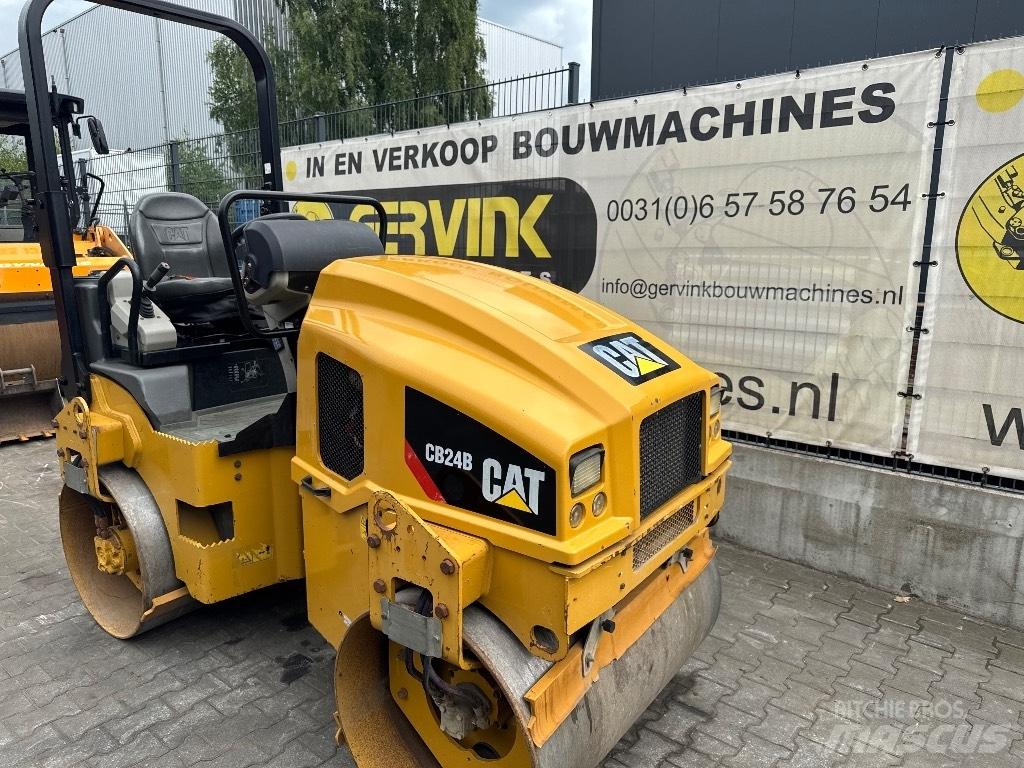 CAT CB 24 B Valjci sa duplim bubnjem