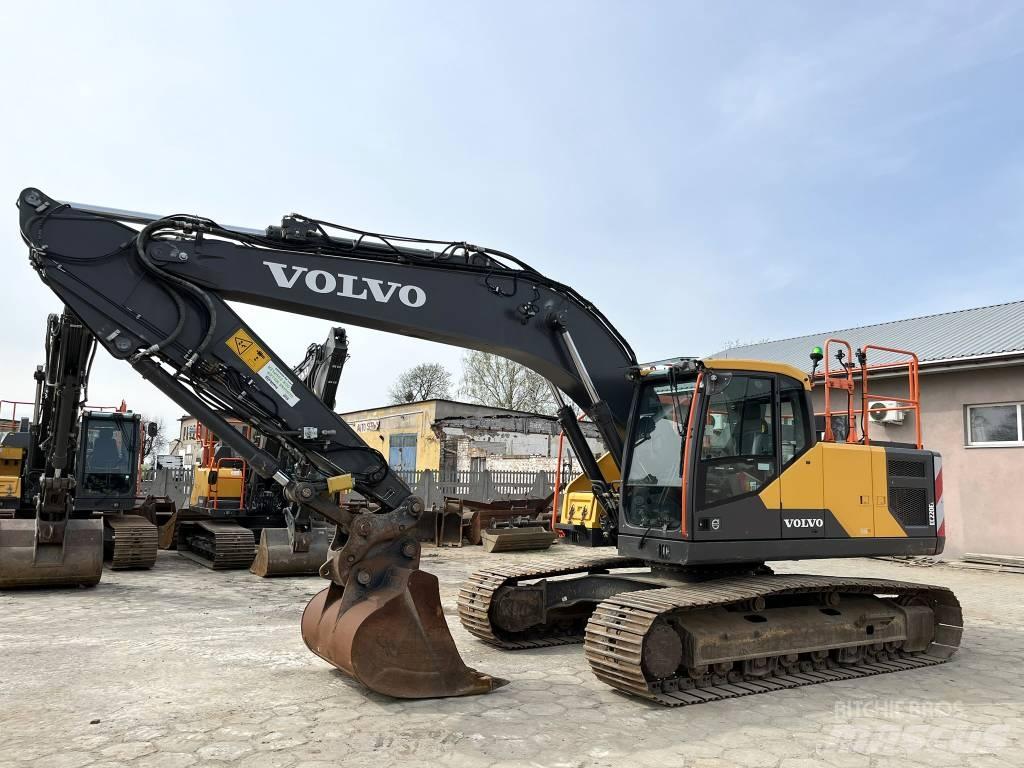 Volvo EC 220 E Bageri guseničari